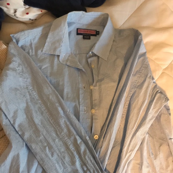 Vineyard Vines Button Up - Picture 1 of 3